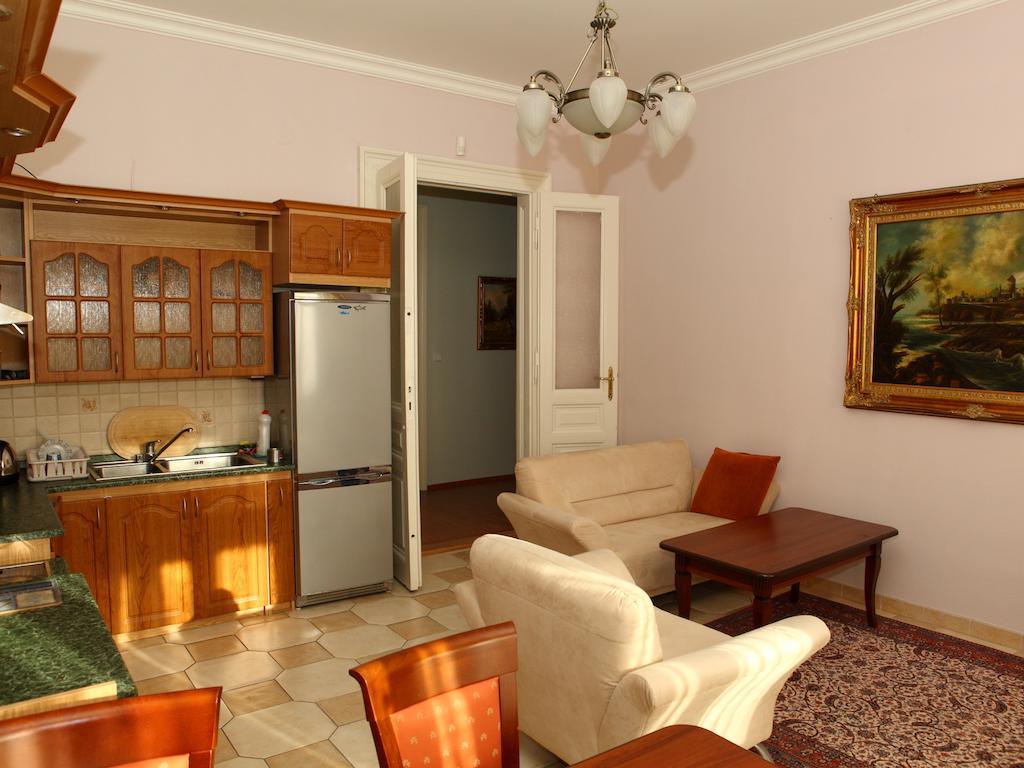 7K - Apartmany Lazenska Karlovy Vary Room photo